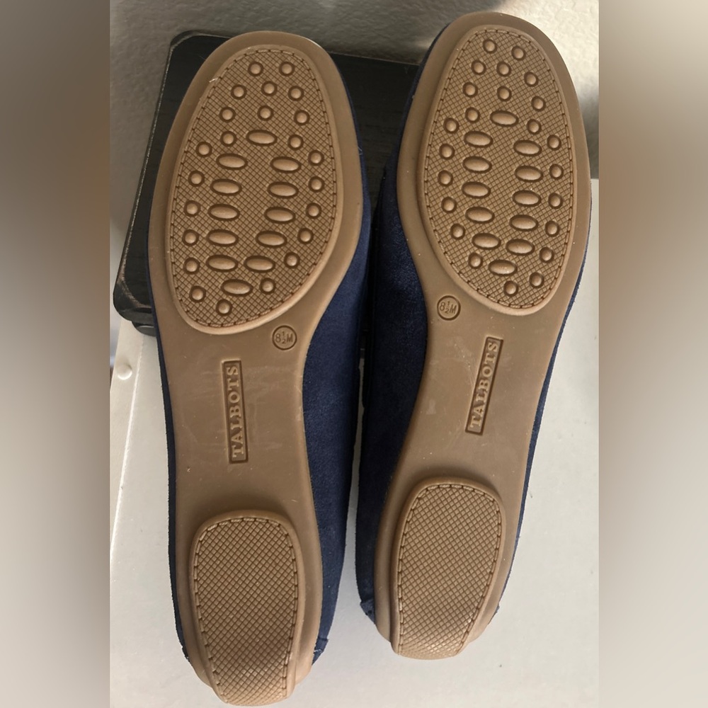 Talbots NWOT Navy Suede Tassel Loafers with Scalloped Trim size 8.5 - Picture 6 of 7